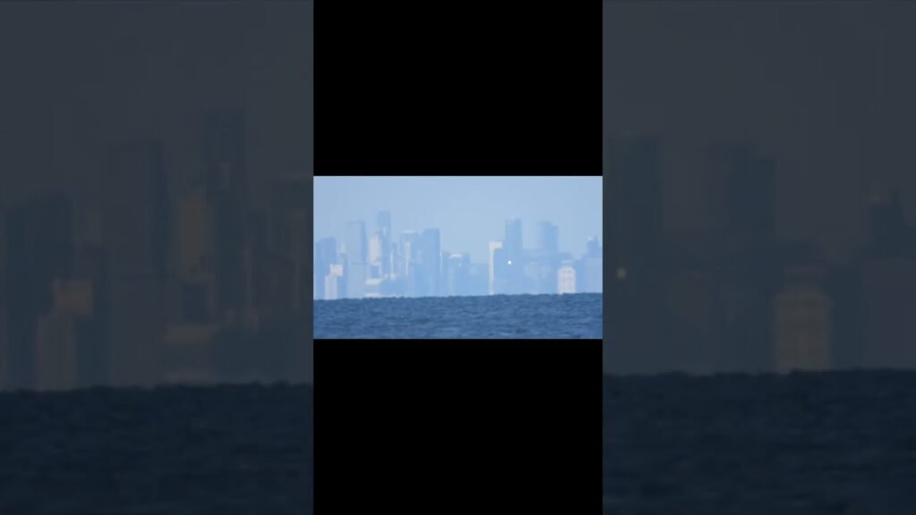 Melbourne From 45kms Away , No Curvature #P1000 #longdistance #zoom #VikkaDraziv *